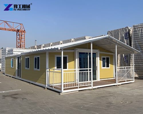40ft expandable container home with a roof