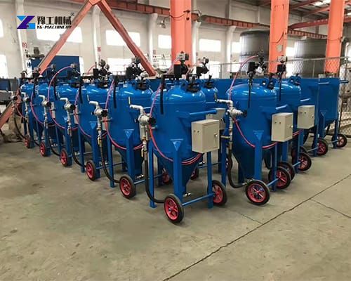 portable sandblasting equipment in the factory